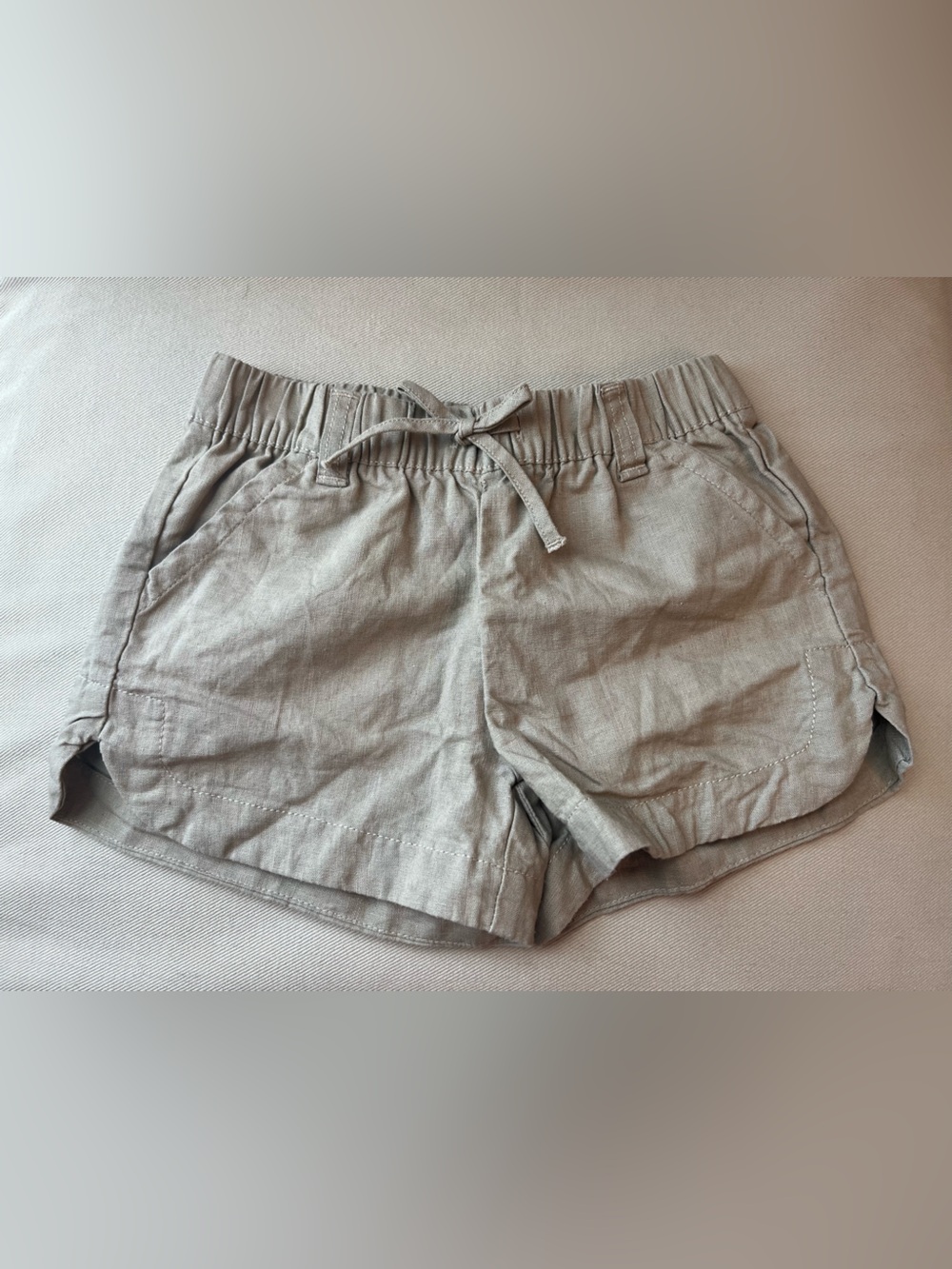 EUC Girl’s Crazy 8 Linen-Blend Taupe Shorts S(5/6)